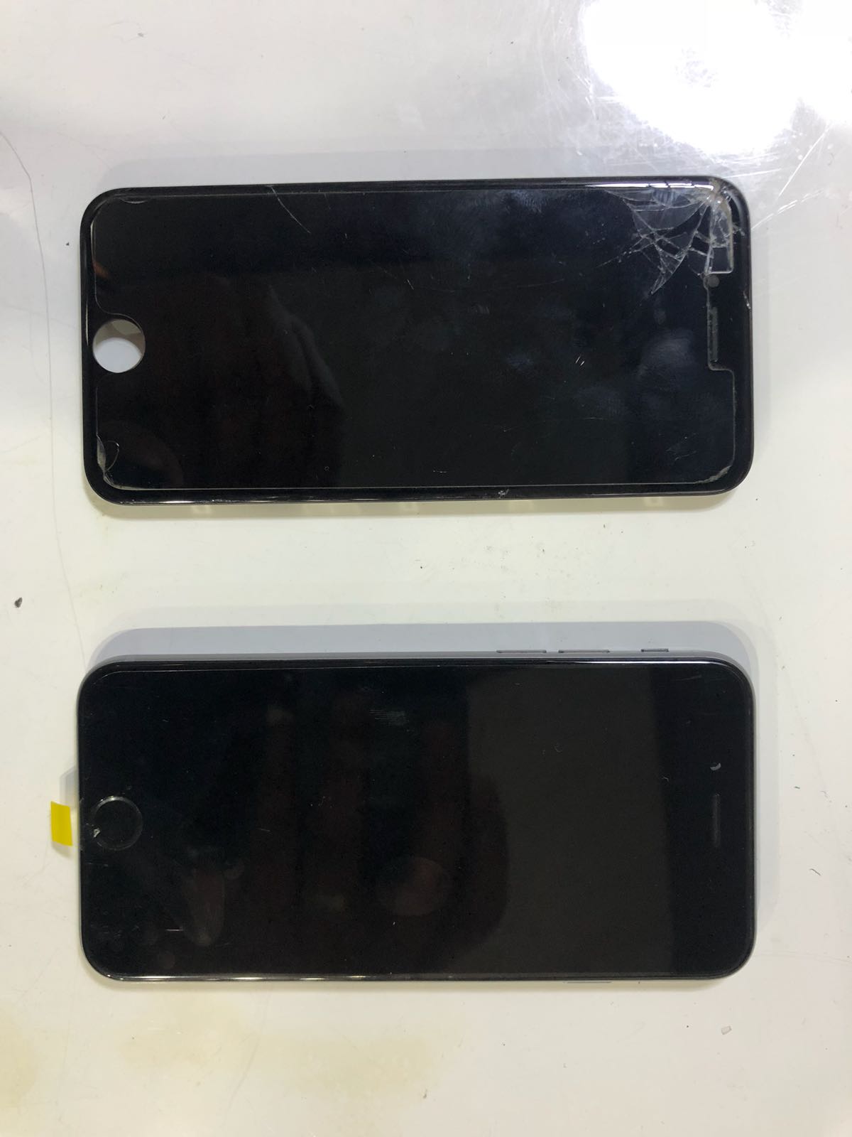 before after iPhone 8 screen replacement